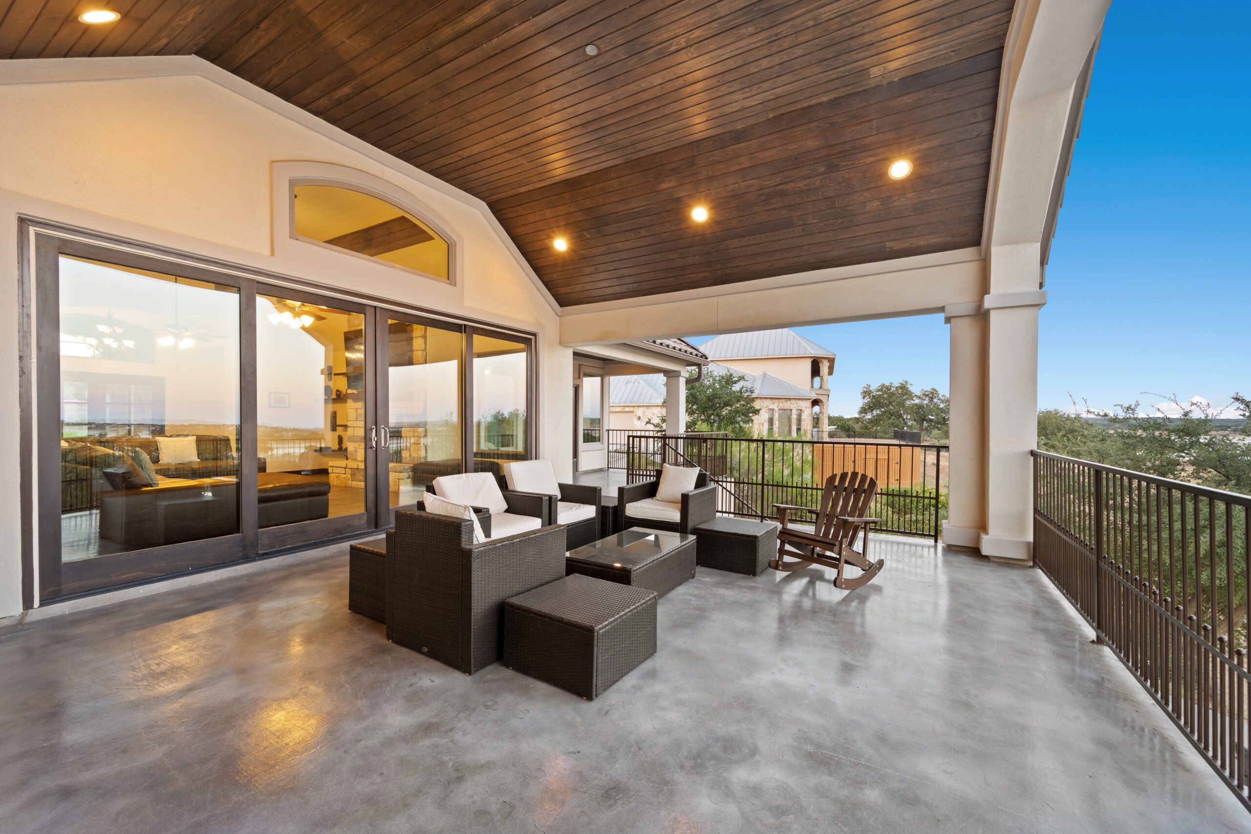 How to Furnish a Vacation Rental in San Diego: Stylish & Guest-Ready Tips